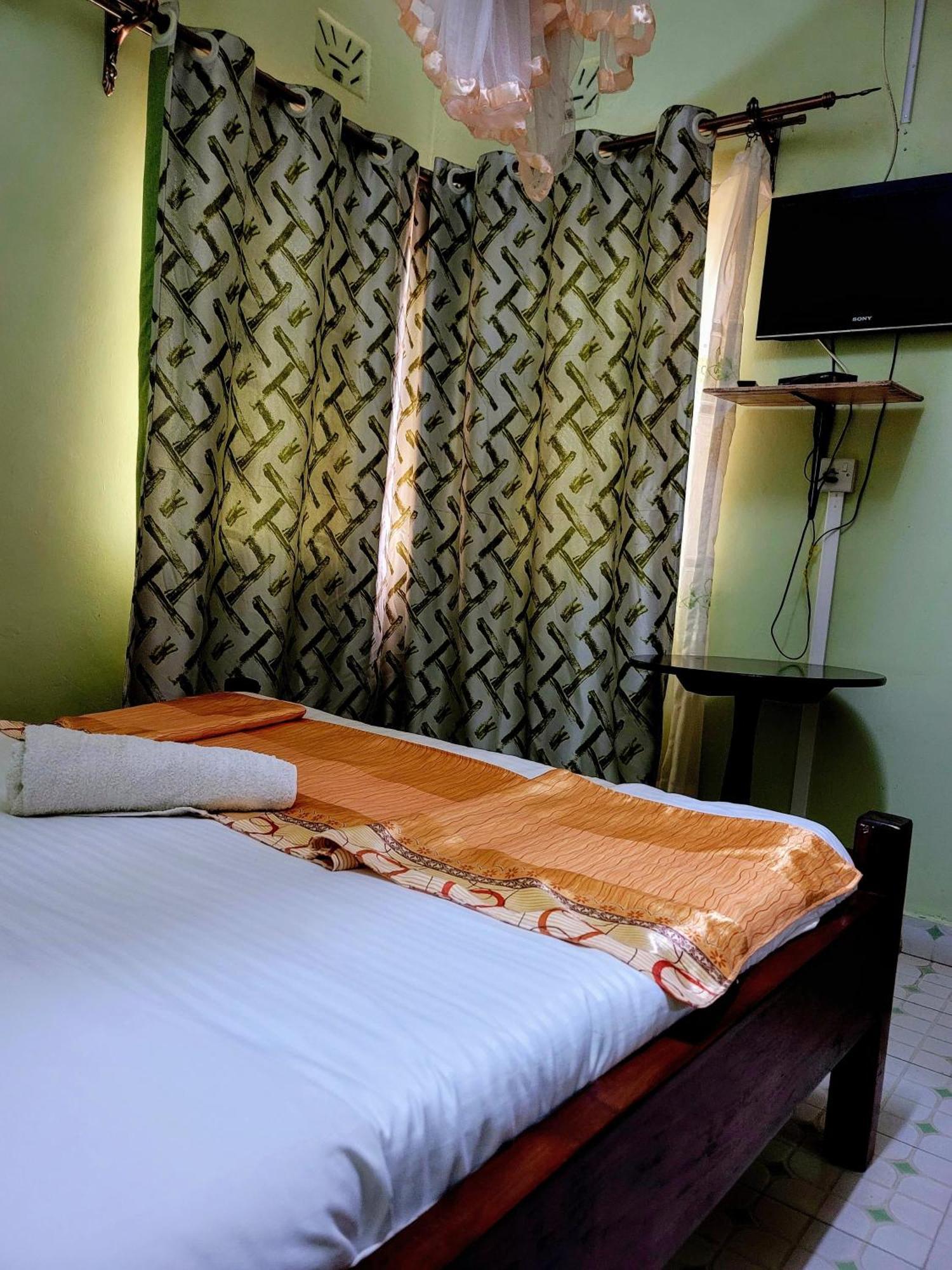 Apex Resort Nakuru Exteriör bild