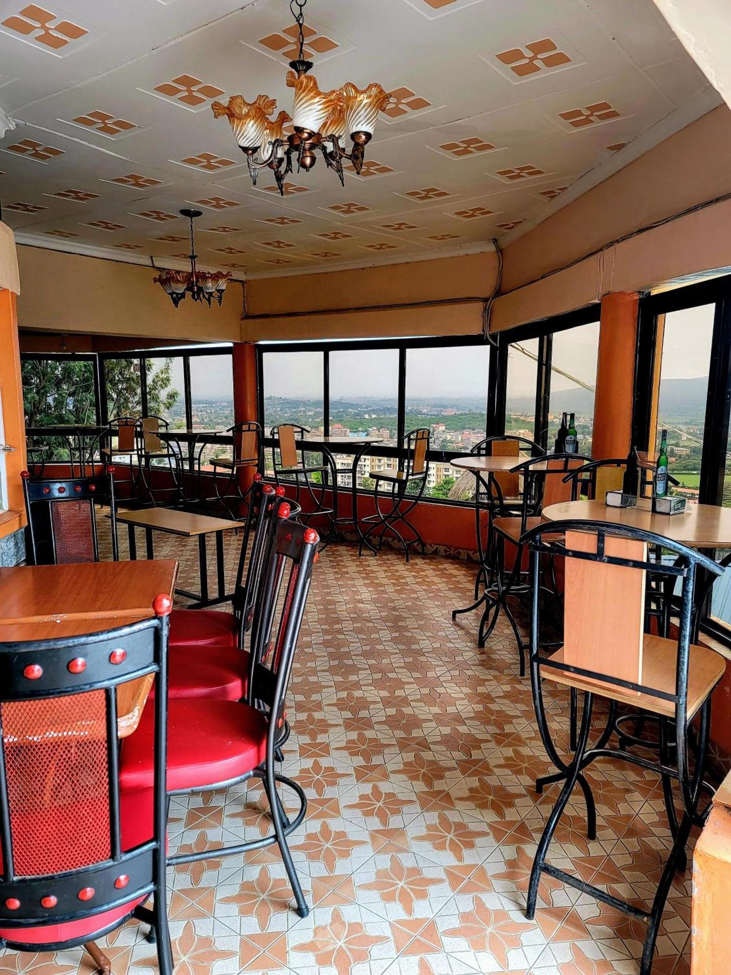 Apex Resort Nakuru Exteriör bild