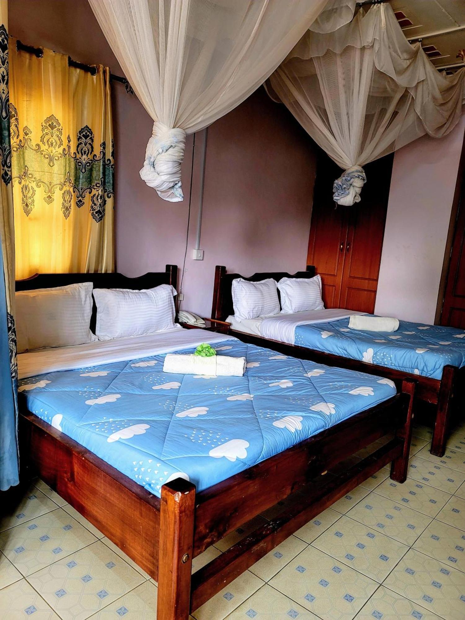 Apex Resort Nakuru Exteriör bild
