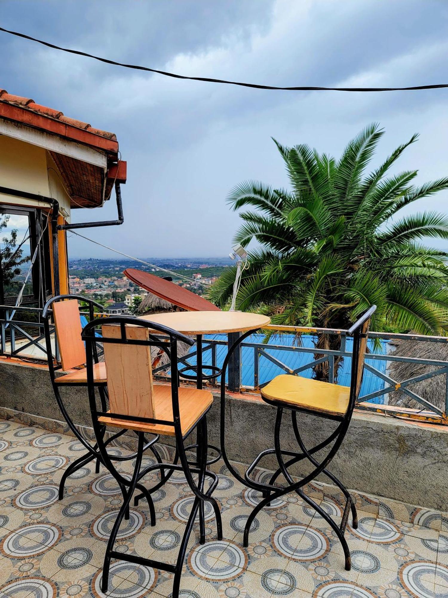 Apex Resort Nakuru Exteriör bild