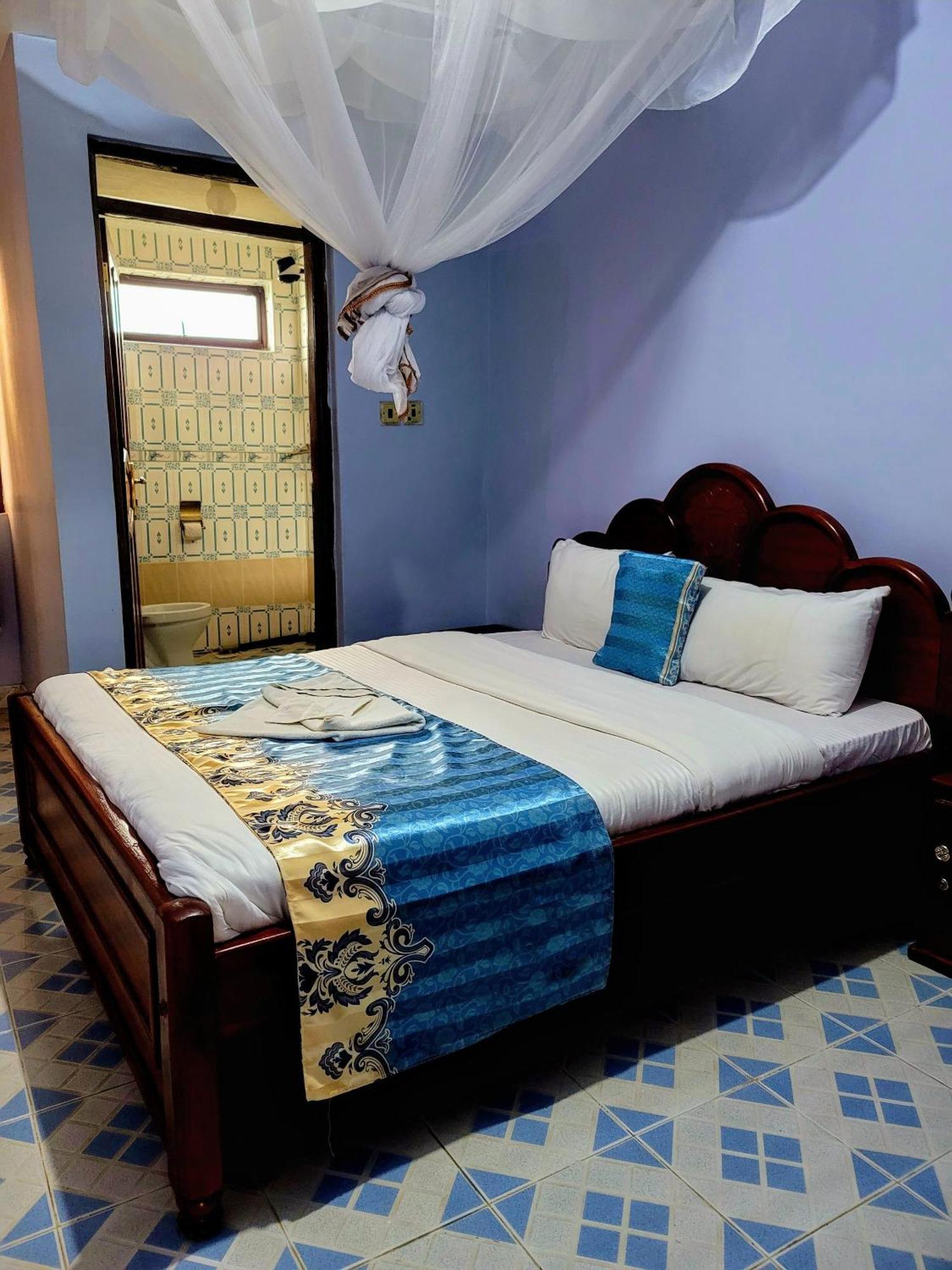 Apex Resort Nakuru Exteriör bild