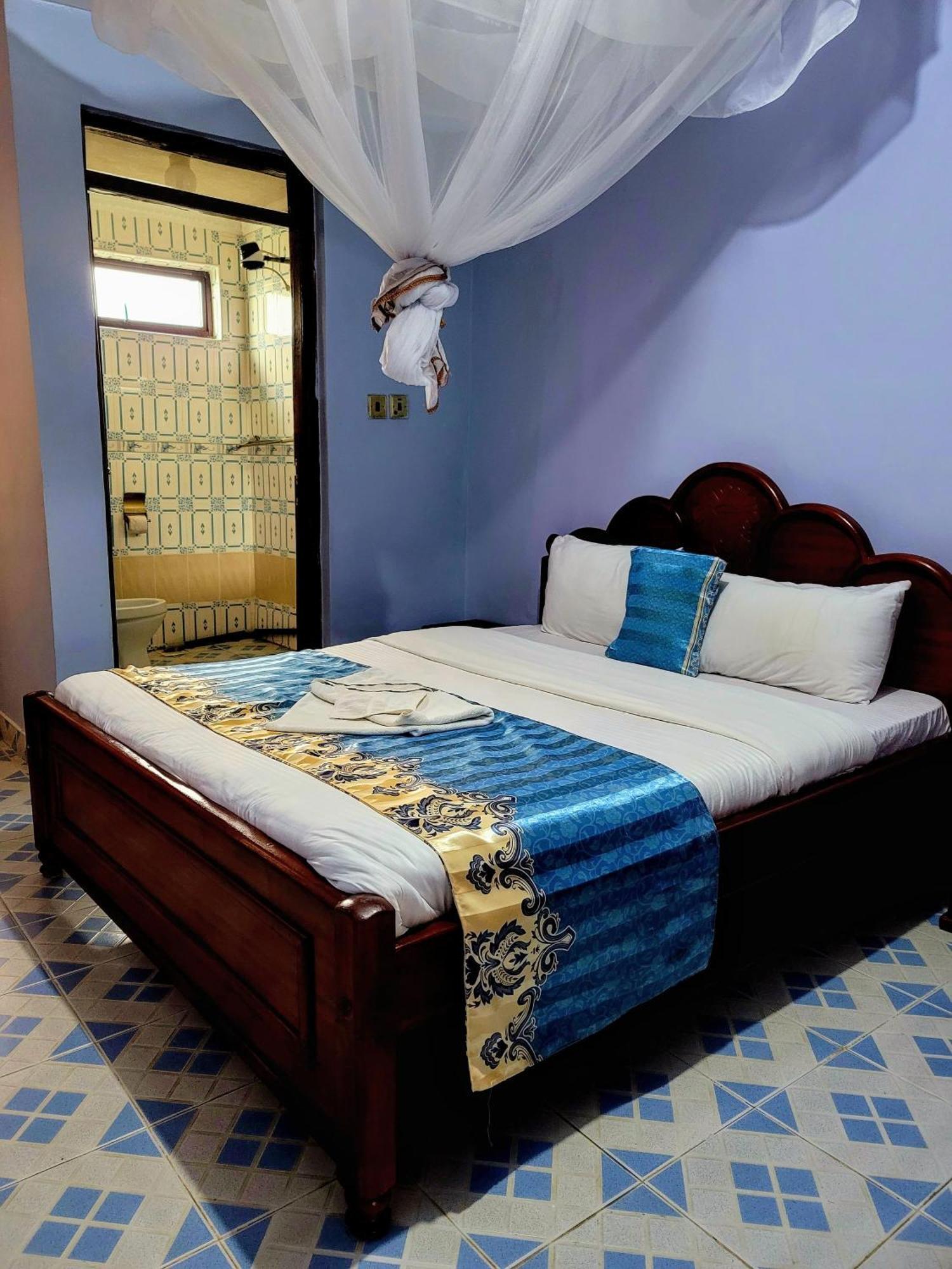 Apex Resort Nakuru Exteriör bild