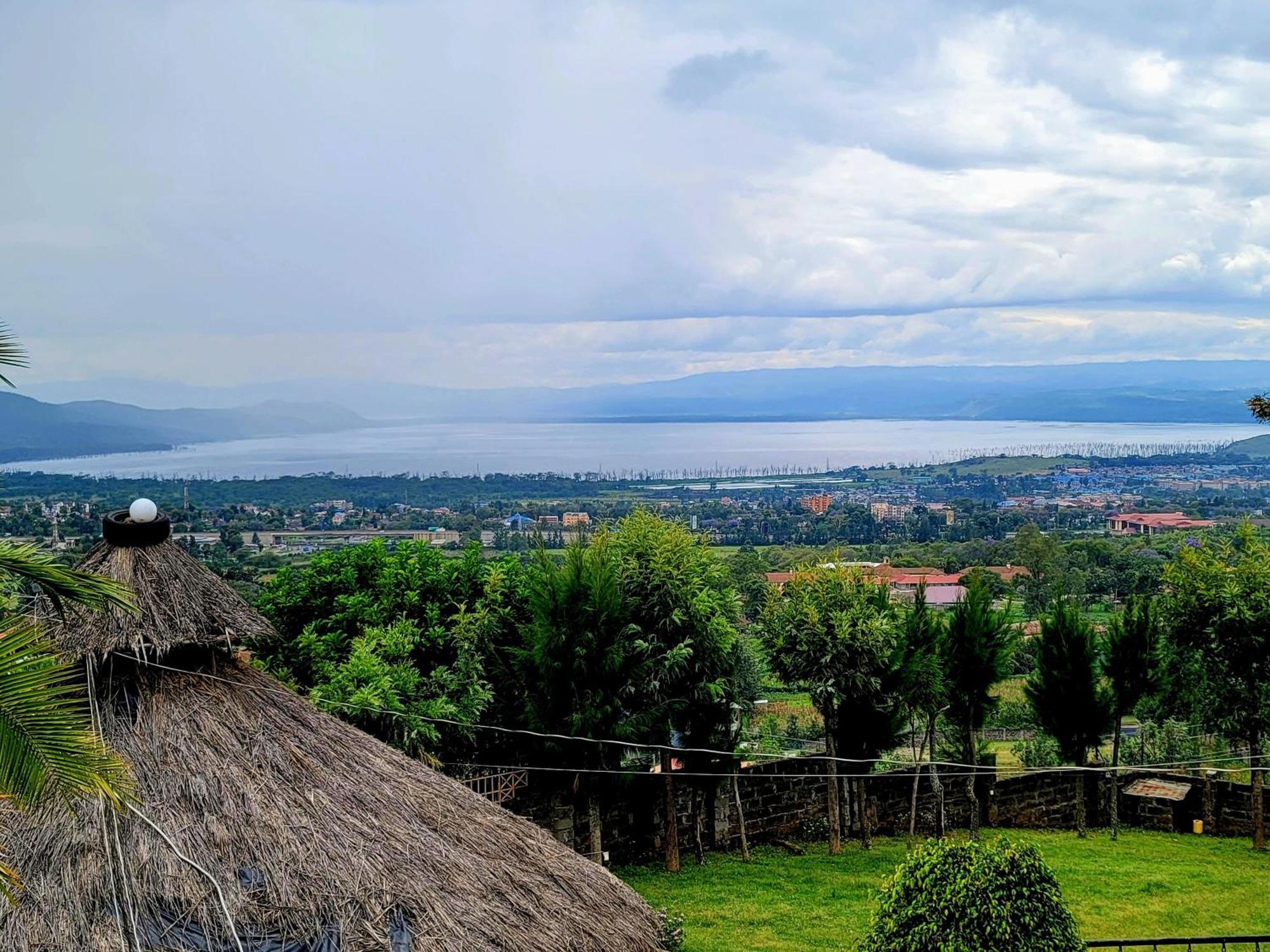Apex Resort Nakuru Exteriör bild