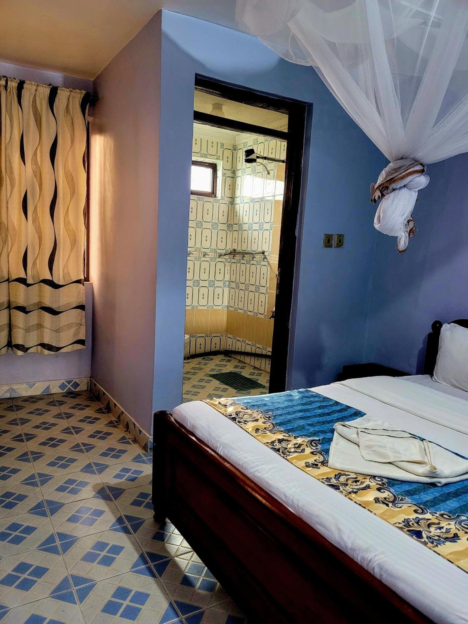 Apex Resort Nakuru Exteriör bild